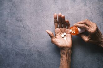 Ασθενής στη Γερμανία λαμβάνει την φαρμακευτική αγωγή του