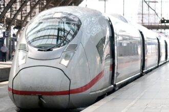 Μηχανοδηγός Intercity στη Γερμανία… ξέχασε να σταματήσει σε σταθμό