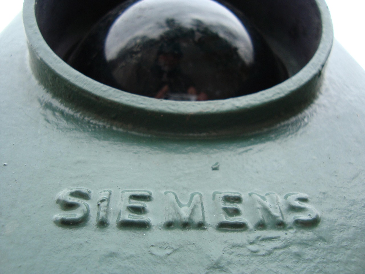 Η Siemens μειώνει προσωπικό: Περικοπές θέσεων και αναταραχή στους εργαζομένους
