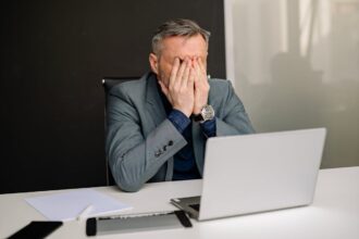 Άγχος και απογοήτευση στη δουλειά
