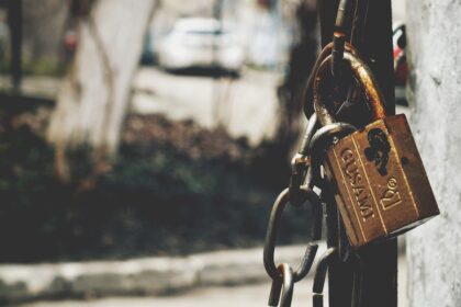Νέα λουκέτα σε υποκαταστήματα μεγάλης εταιρείας στη Γερμανία