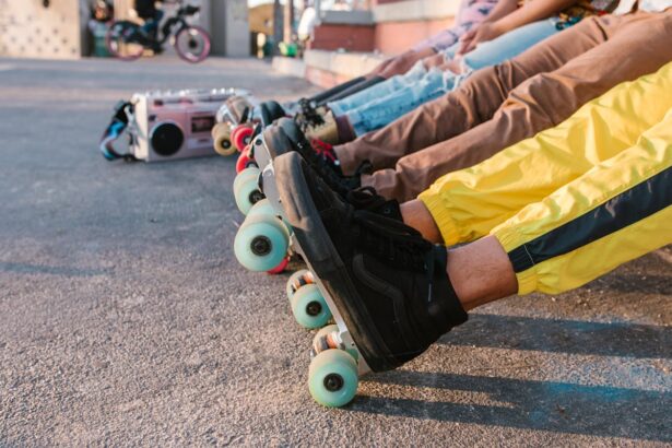 Φίλοι του inline skating ετοιμάζονται για το Blade Night στο Μόναχο
