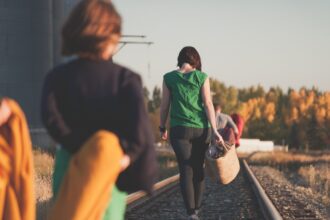 Ομάδα παράνομων μεταναστών επιχειρεί να περάσει τα σύνορα της Γερμανίας