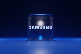 Η Samsung Electronics Co., Ltd. είναι νοτιοκορεατική πολυεθνική εταιρεία ηλεκτρονικών με έδρα το Σούουον της Νότιας Κορέας