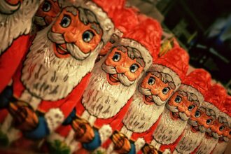 Σοκολατένιος άγιος Βασίλης στα ράφια γερμανικών σούπερ μάρκετ