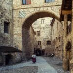 Families visiting a historic castle courtyard during Open Monument Day in Bavaria