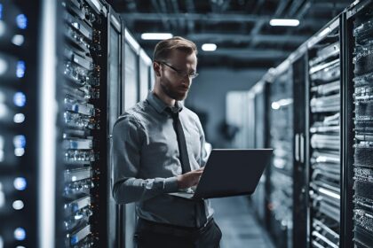 Canva outage screen displayed on laptop during AWS cloud failure